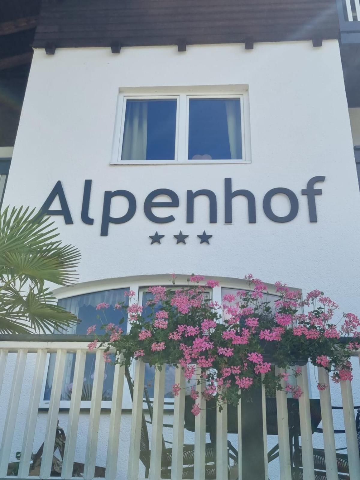 Boutique Hotel Alpenhof Sankt Martin am Tennengebirge Eksteriør billede
